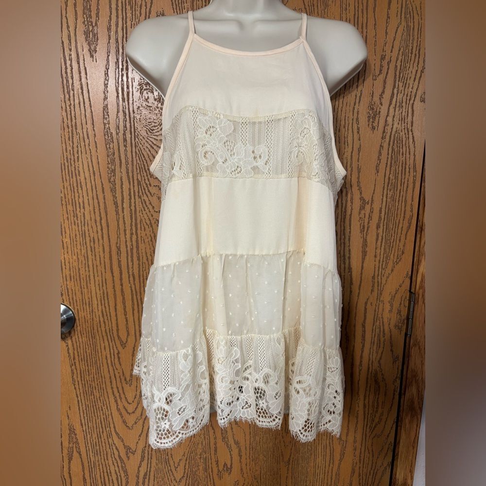 Cream Lace Sleeveless Tank